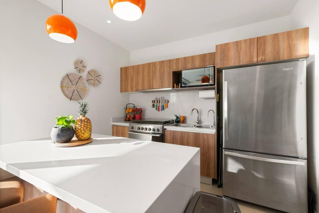 3 Bedroom Luxury Condo Next To Beach & Pools, Ac And Internet أكومال المظهر الخارجي الصورة