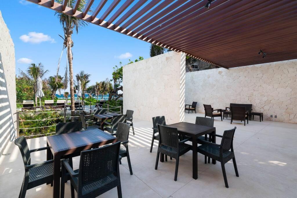 3 Bedroom Luxury Condo Next To Beach & Pools, Ac And Internet أكومال المظهر الخارجي الصورة