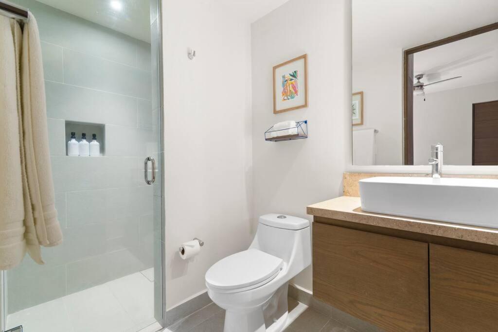 3 Bedroom Luxury Condo Next To Beach & Pools, Ac And Internet أكومال المظهر الخارجي الصورة